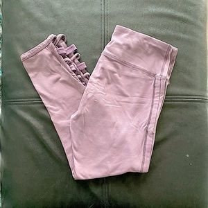 Light purple workout leggings